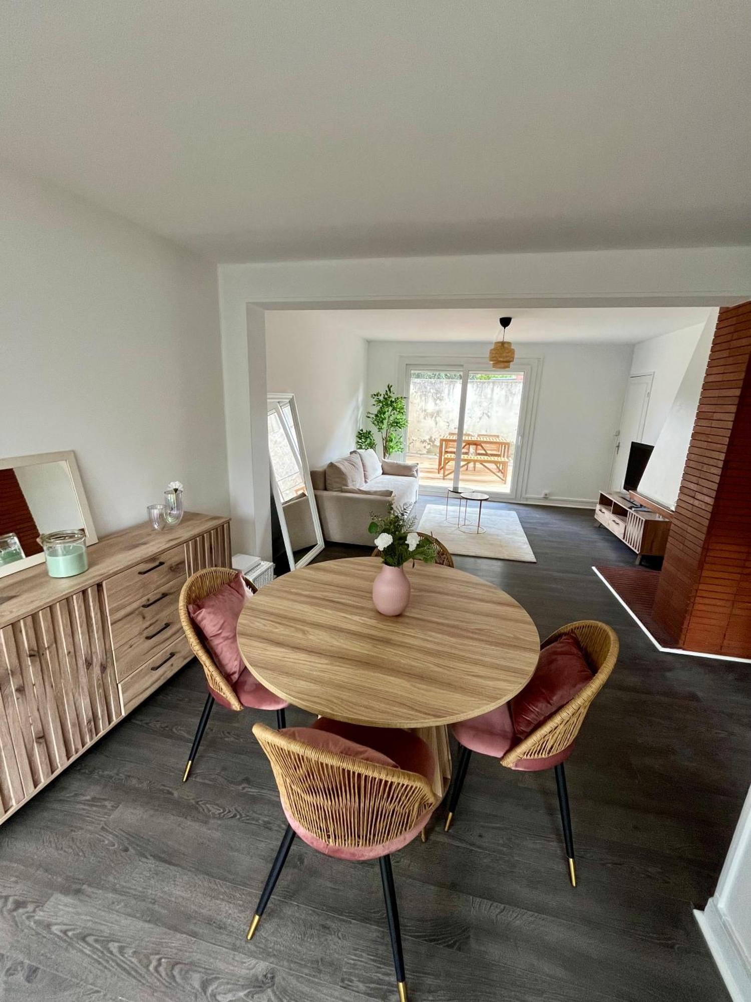 Appartement Victoria ออร์เลออง ภายนอก รูปภาพ